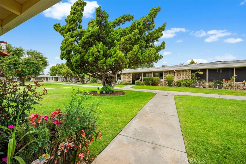 1341 Weeburn 75K Property Photo 1