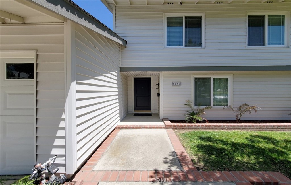 6631 Wrenfield Drive Property Photo 4