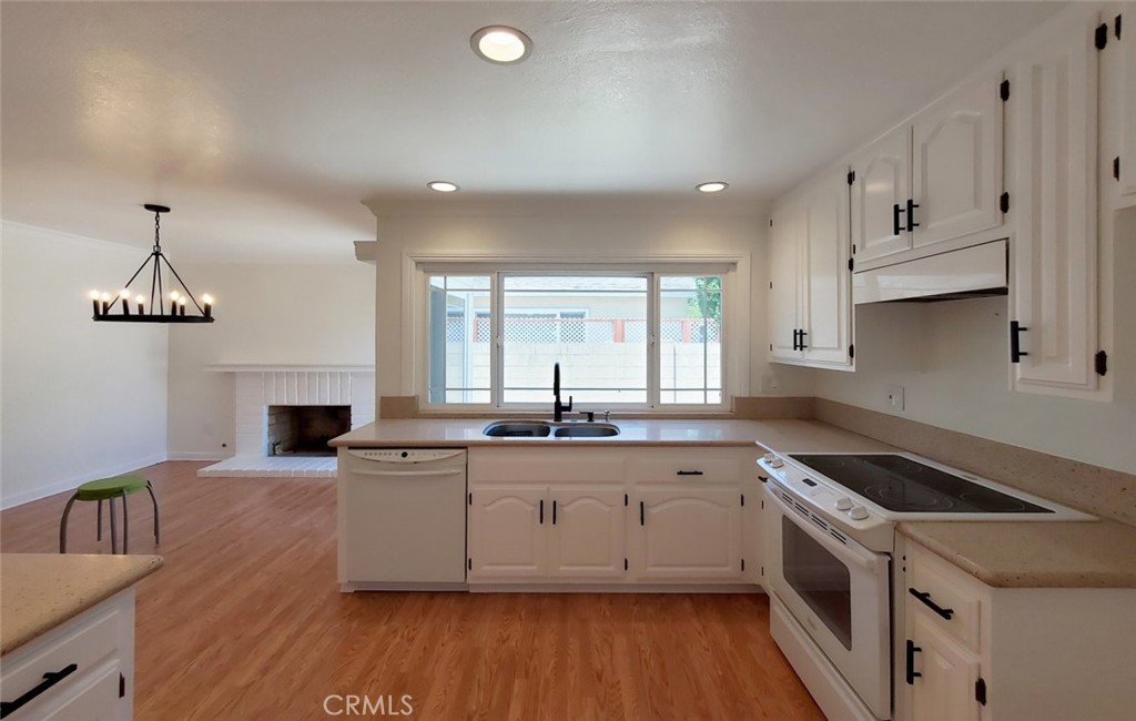 6631 Wrenfield Drive Property Photo 9