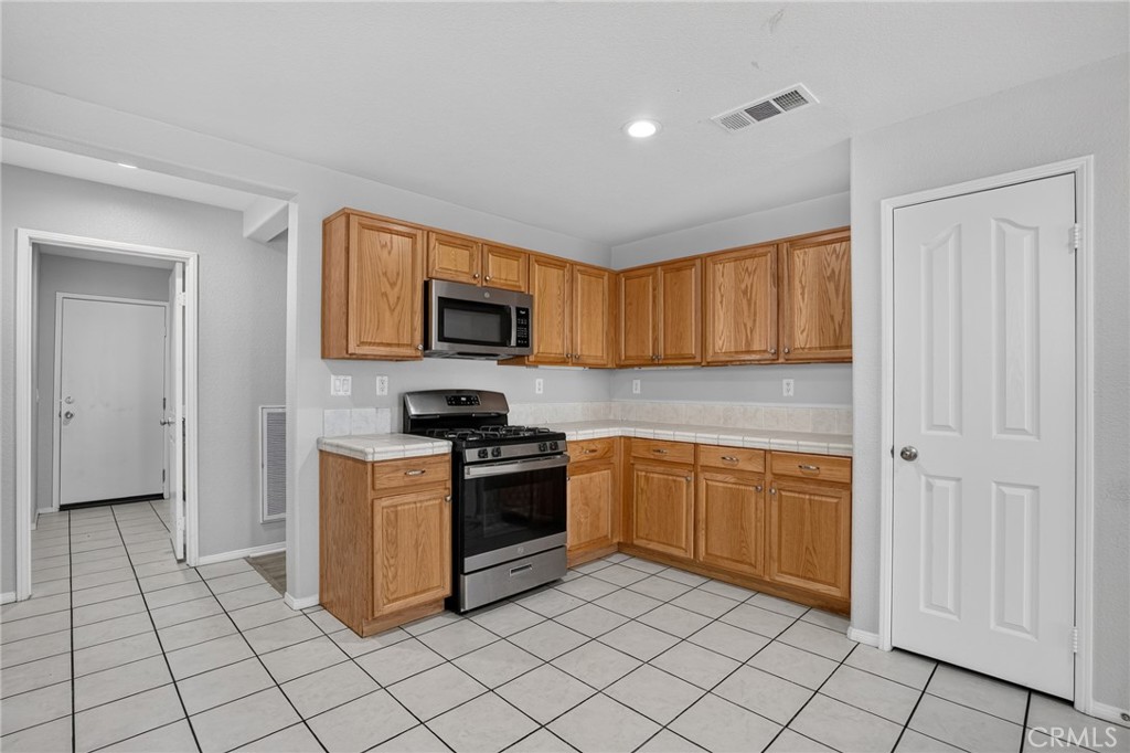 2103 W Avenue K7 Property Photo 8