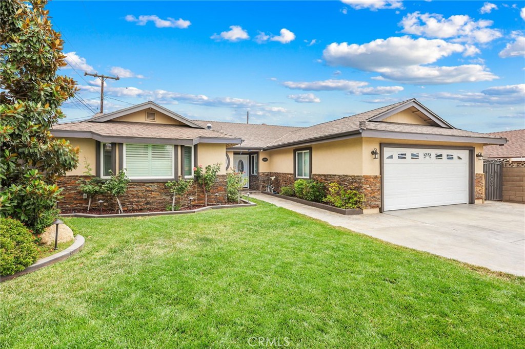 4766 Westside Property Photo 4