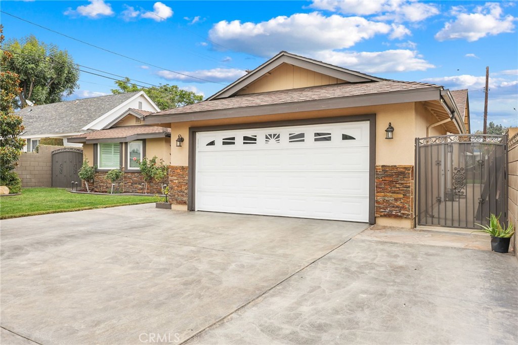 4766 Westside Property Photo 6
