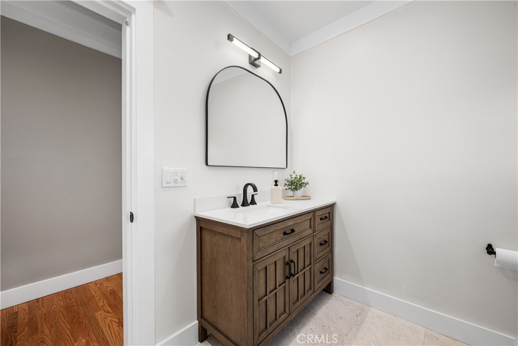 4582 Howard Avenue Property Photo 40