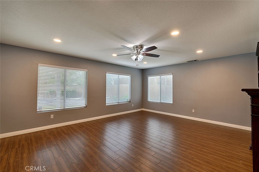 6326 Lavender Street Property Photo 9