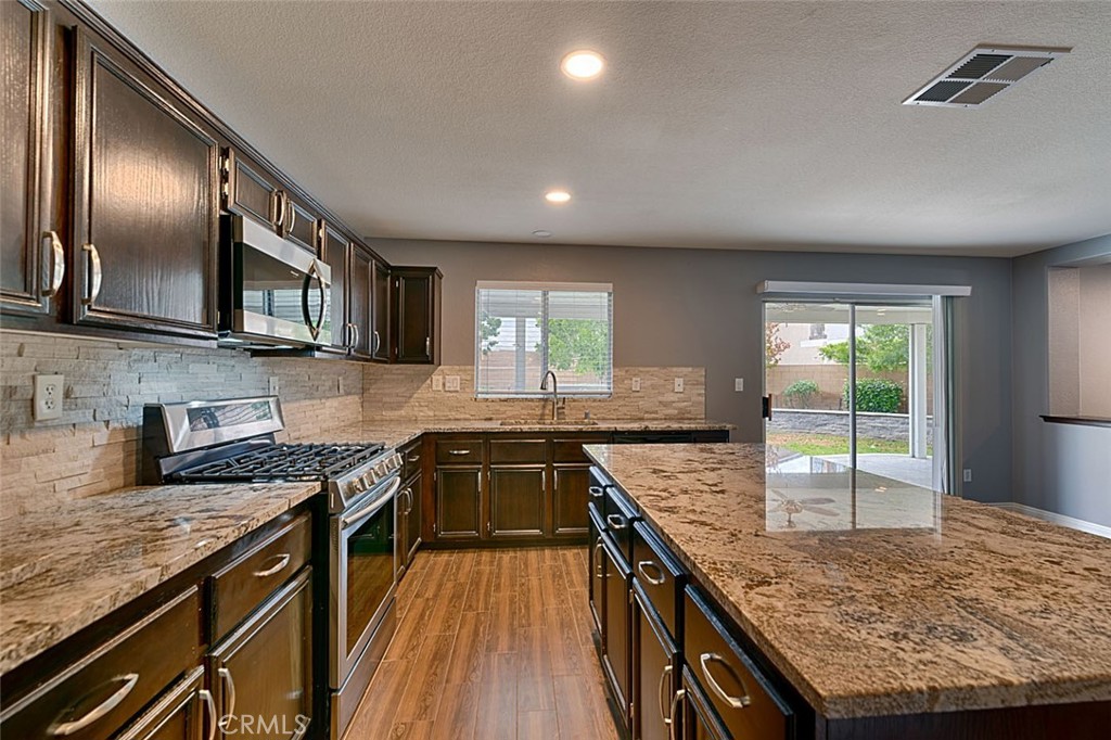 6326 Lavender Street Property Photo 12