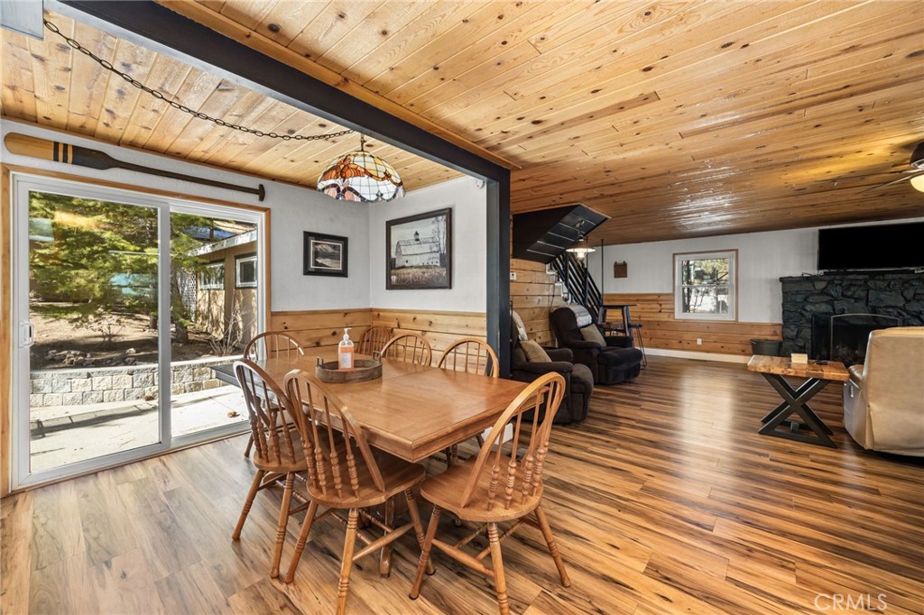 547 Chipmunk Property Photo 5