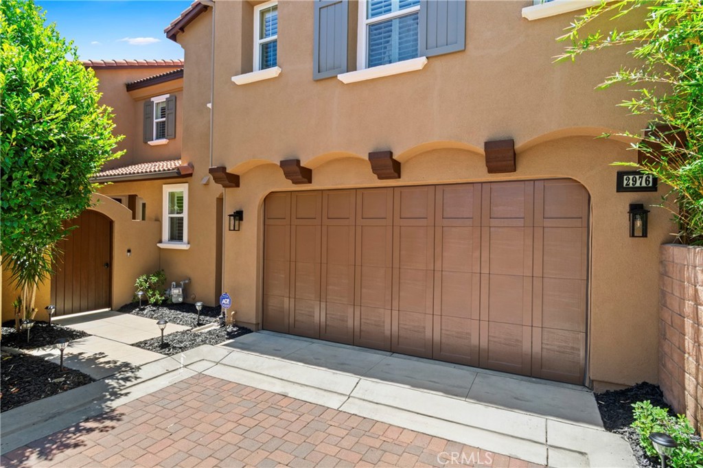 2976 E Coalinga Drive Property Photo 2