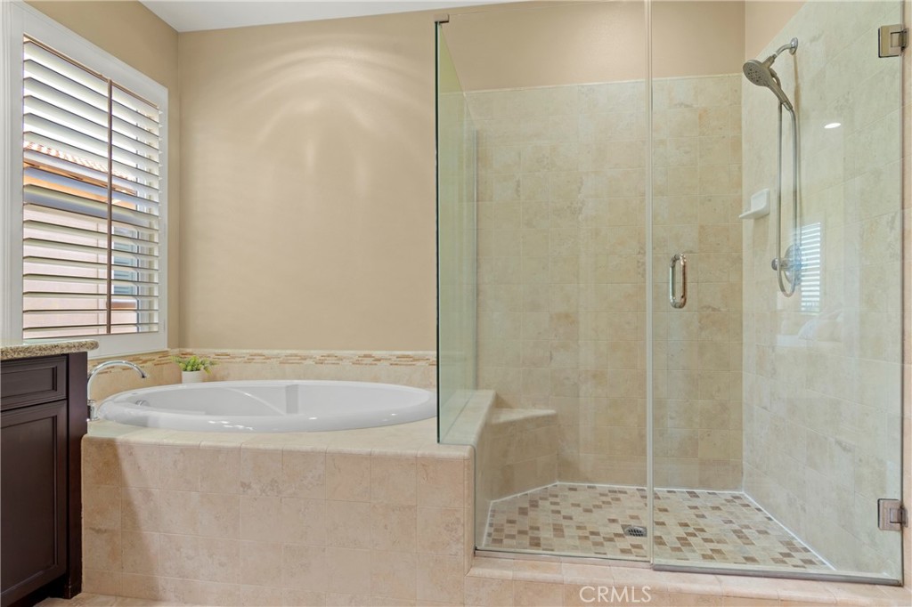 2976 E Coalinga Drive Property Photo 17