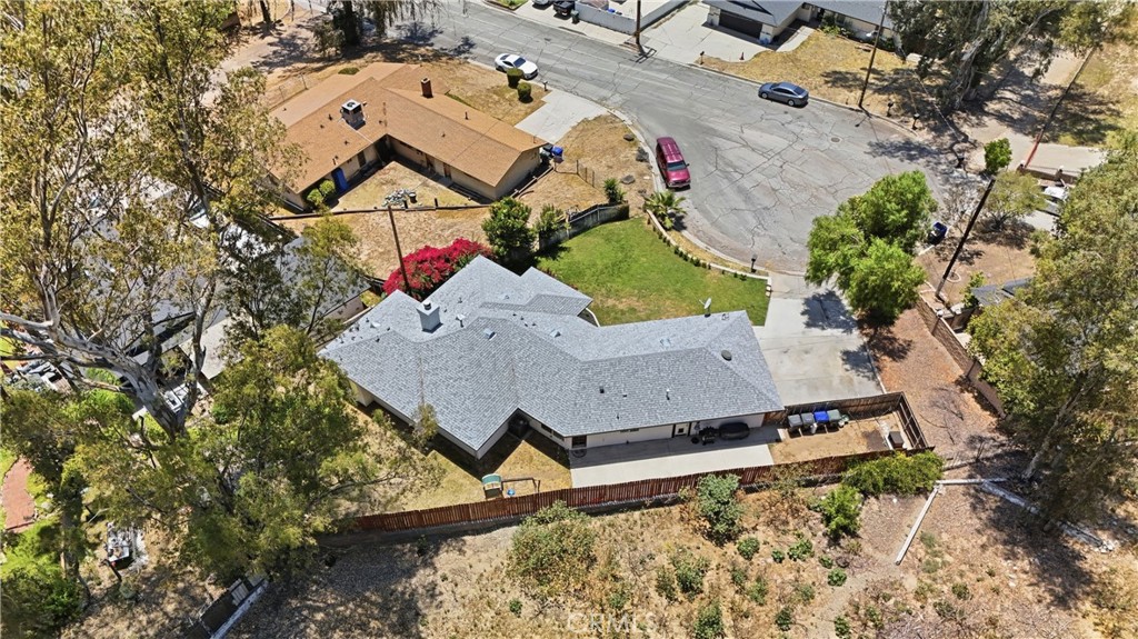 3777 Elm Property Photo 4