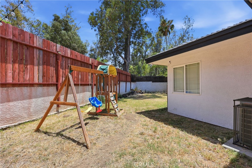 3777 Elm Property Photo 23