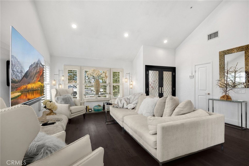 403 Tidland Circle Property Photo 6