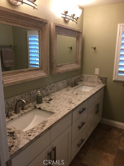 2849 N Rustic Gate Property Photo 16