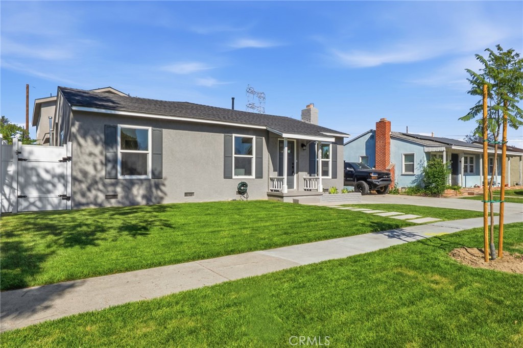 5711 Rocket Property Photo 3