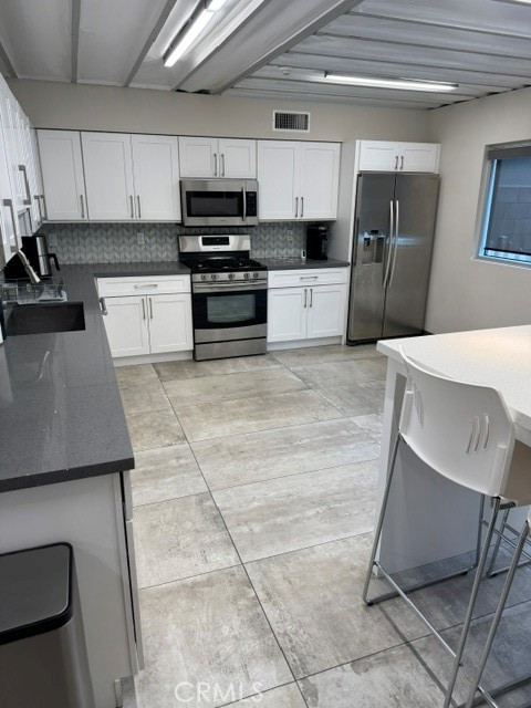823 N Harbor Property Photo 2