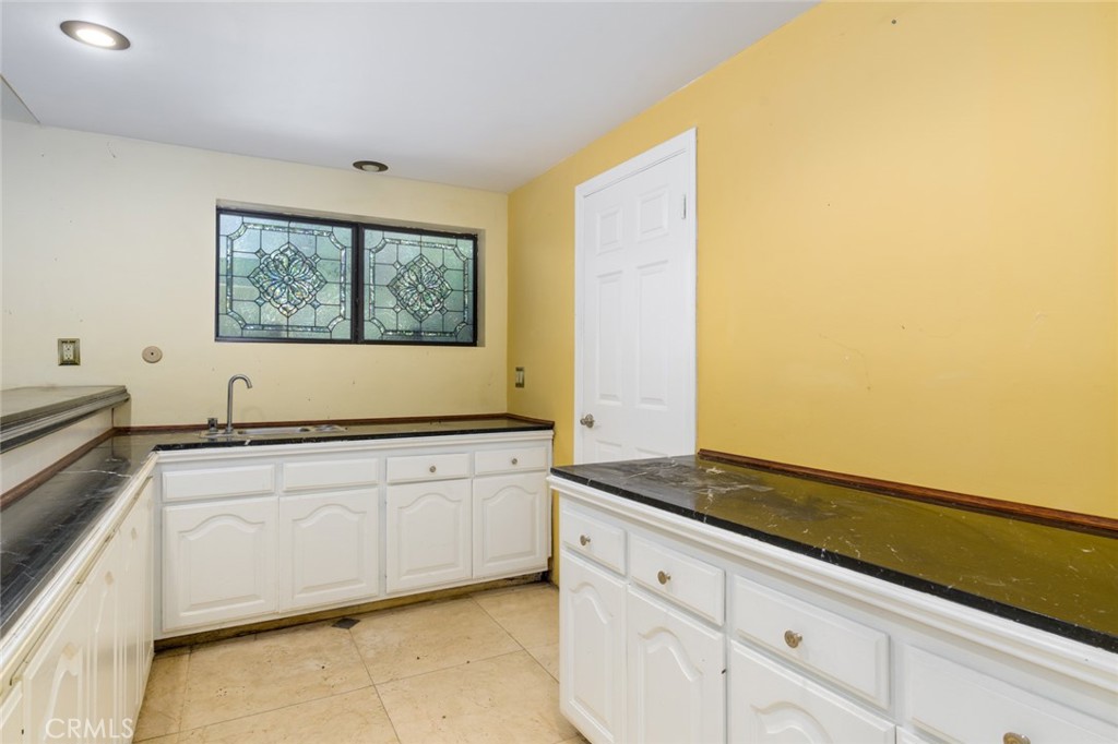 3243 Iredell Property Photo 24