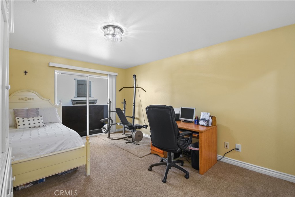 1549 E Spruce A Property Photo 6