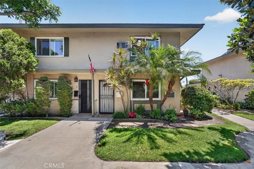 8788 Valley View C Property Photo 2