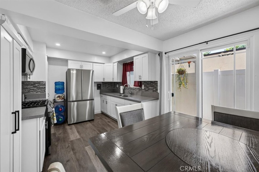 8788 Valley View C Property Photo 7