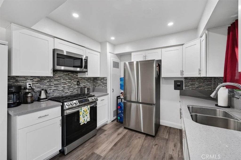 8788 Valley View C Property Photo 10