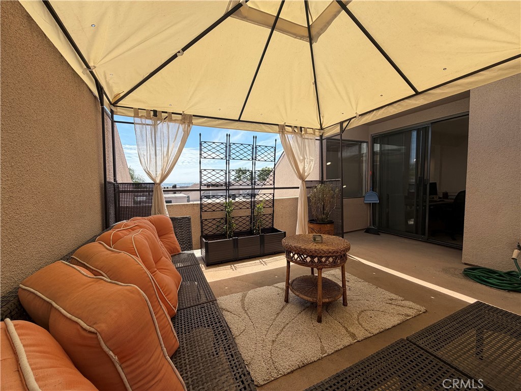 25761 Le Parc 82 Property Photo 12