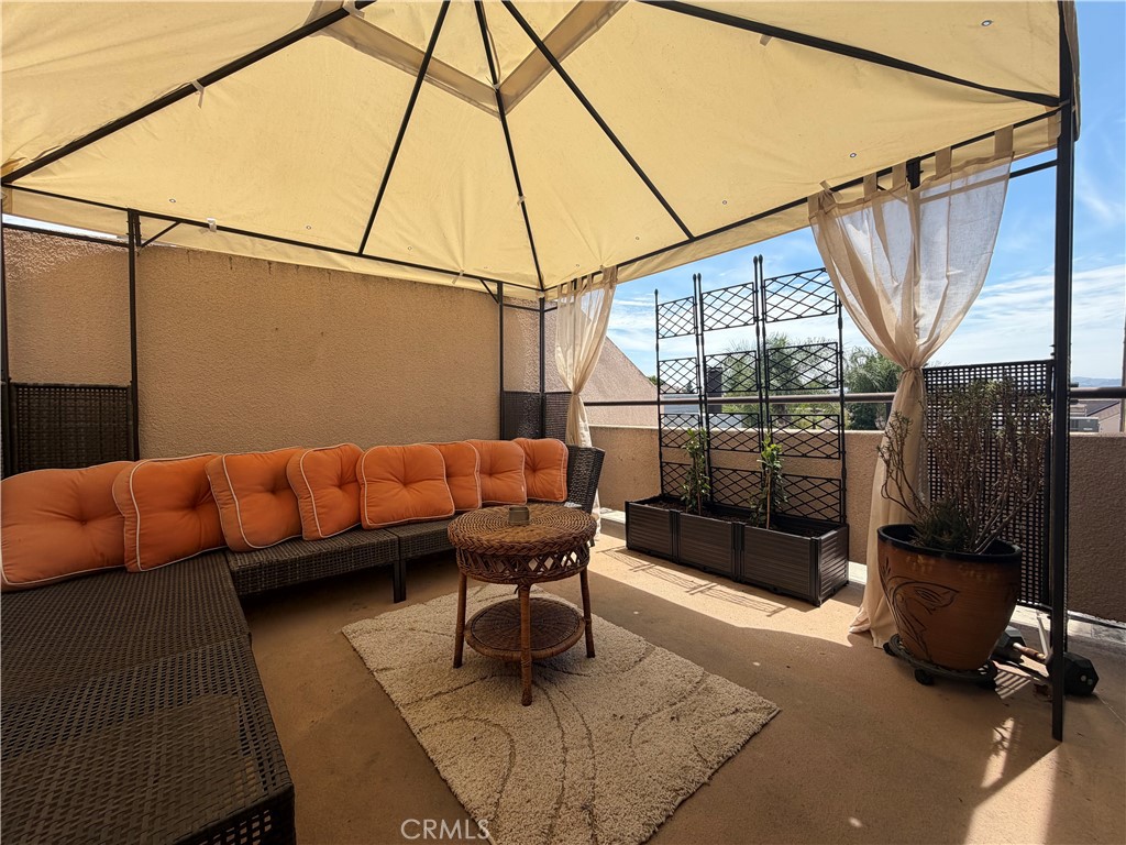 25761 Le Parc 82 Property Photo 13