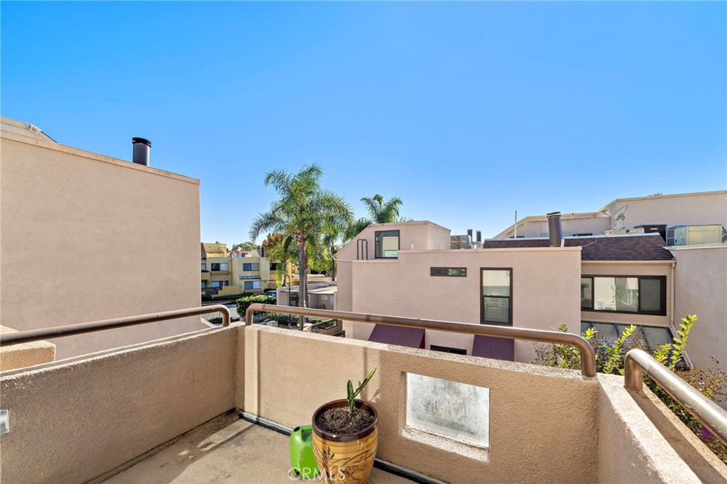 25761 Le Parc 82 Property Photo 14