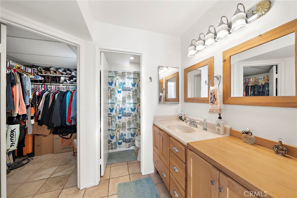 25761 Le Parc 82 Property Photo 23