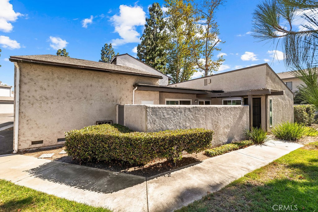 409 N Via Roma Property Photo 12