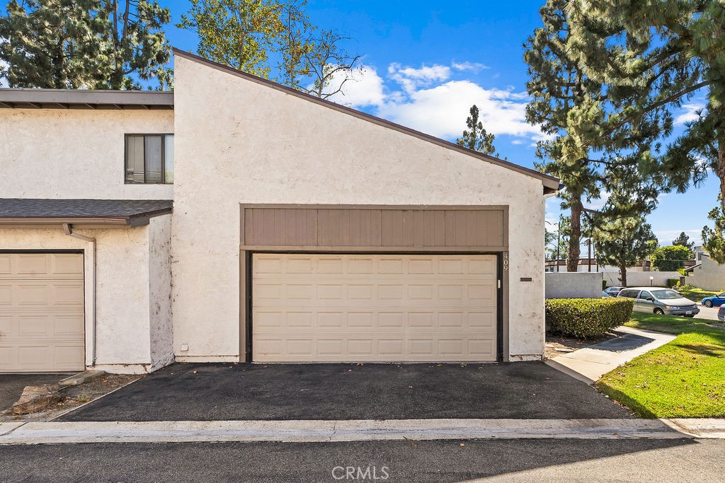 409 N Via Roma Property Photo 13