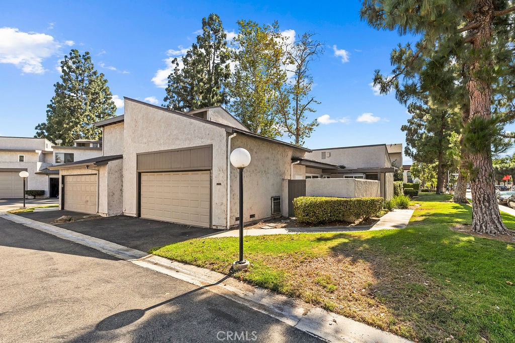 409 N Via Roma Property Photo 14