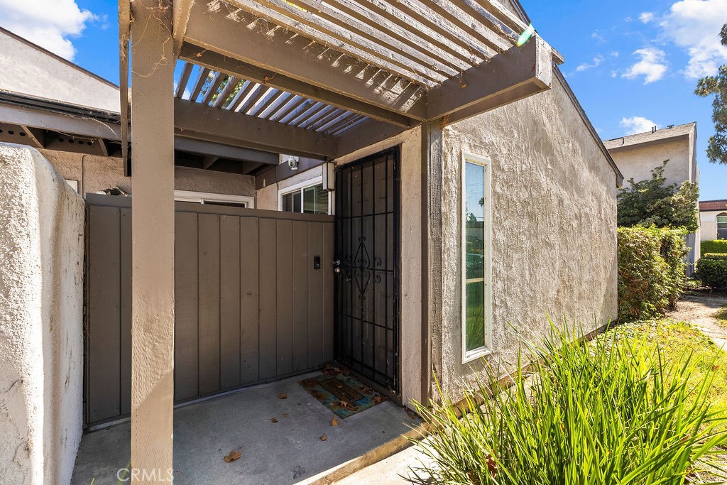 409 N Via Roma Property Photo 16