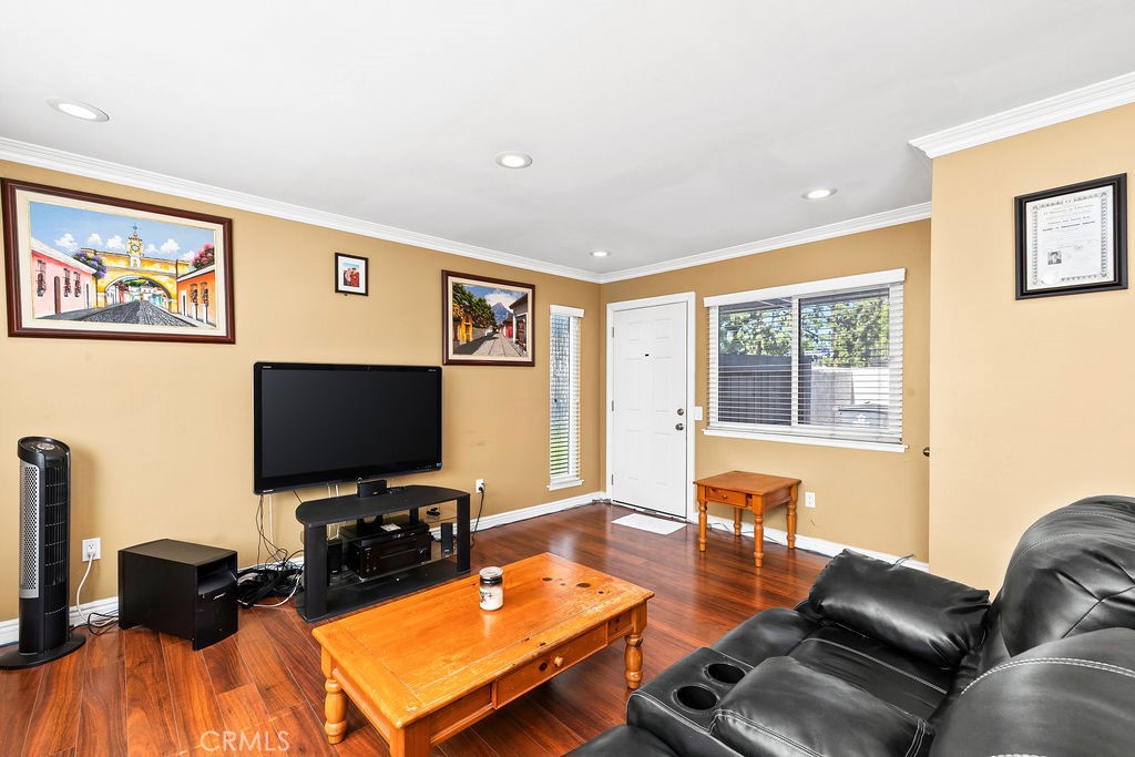 409 N Via Roma Property Photo 21