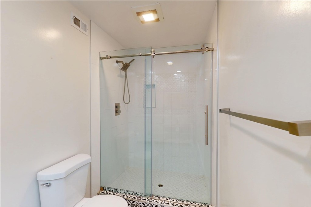 860 Mandalay Beach Road Property Photo 11