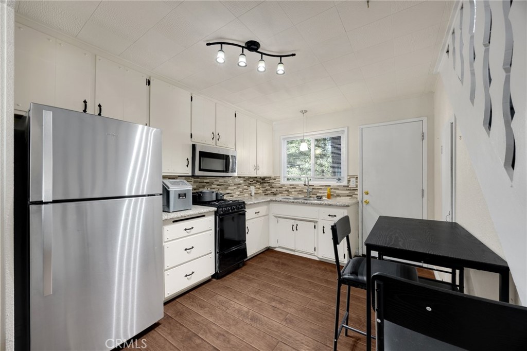 22934 Waters Property Photo 14
