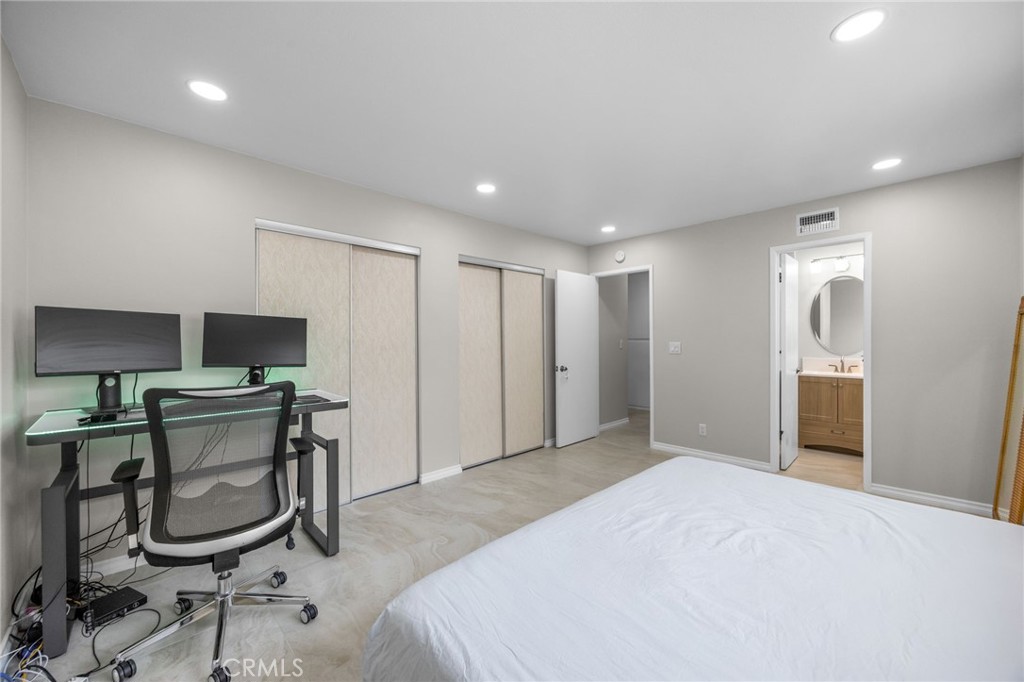 520 S Adria Property Photo 9
