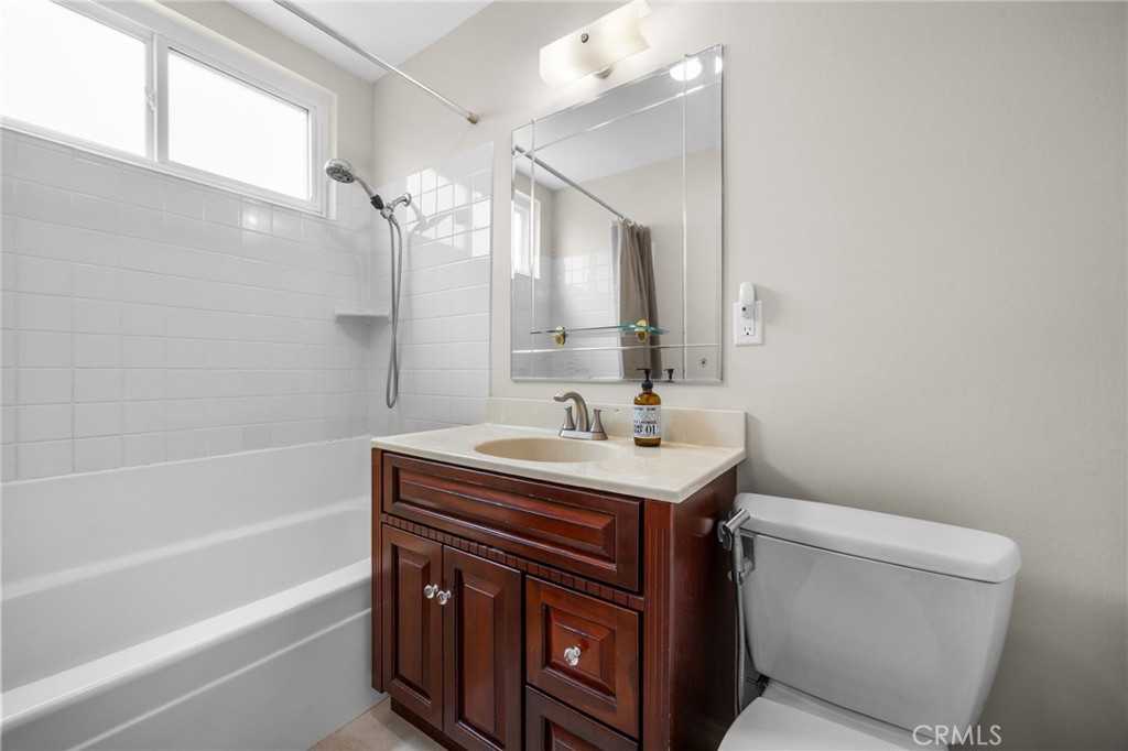 520 S Adria Property Photo 14