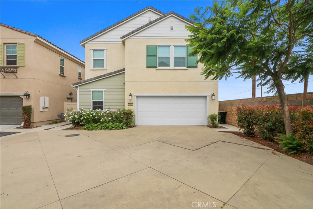 1604 Ruedy Property Photo 1