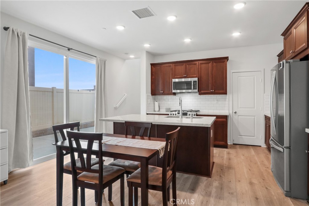 1604 Ruedy Property Photo 7