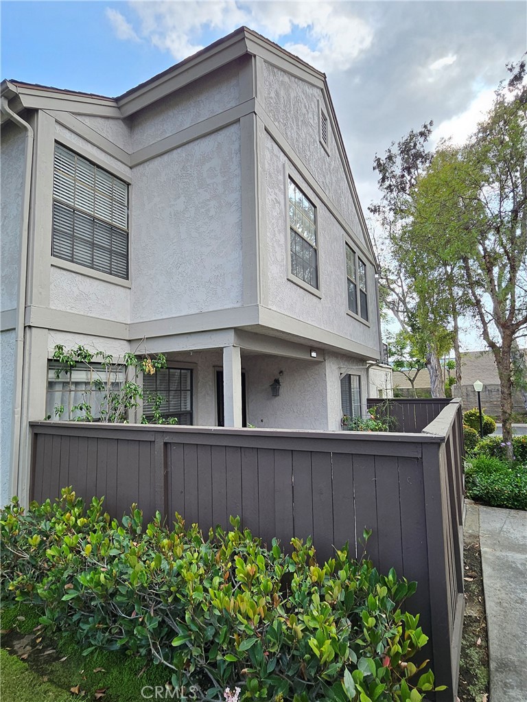 9060 Candlestick Lane Property Photo 2