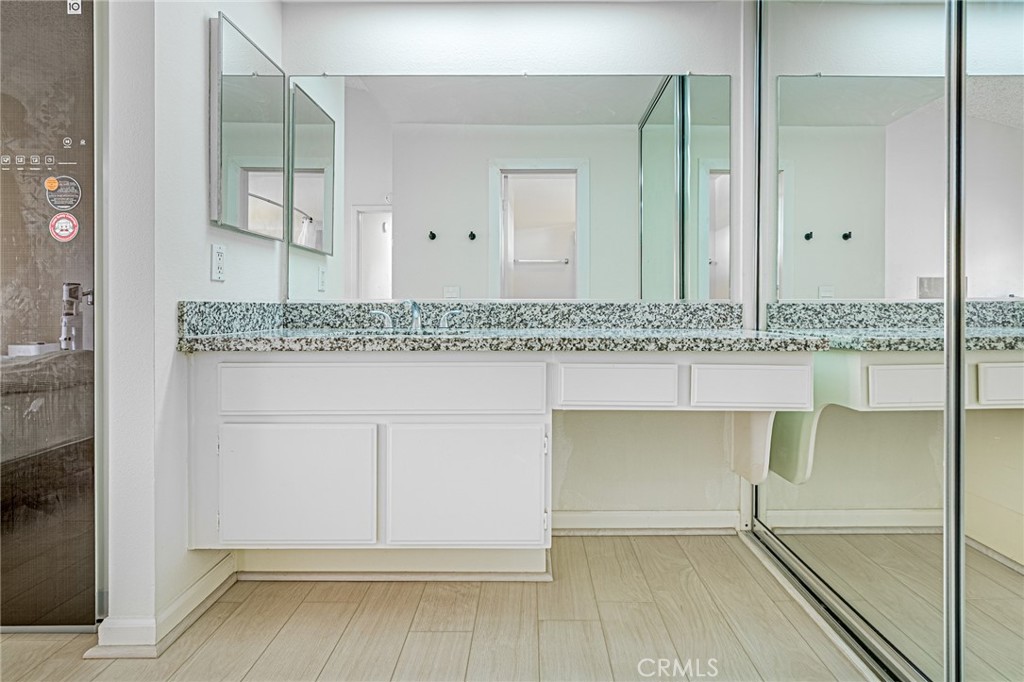 55 Alicante Aisle Property Photo 3