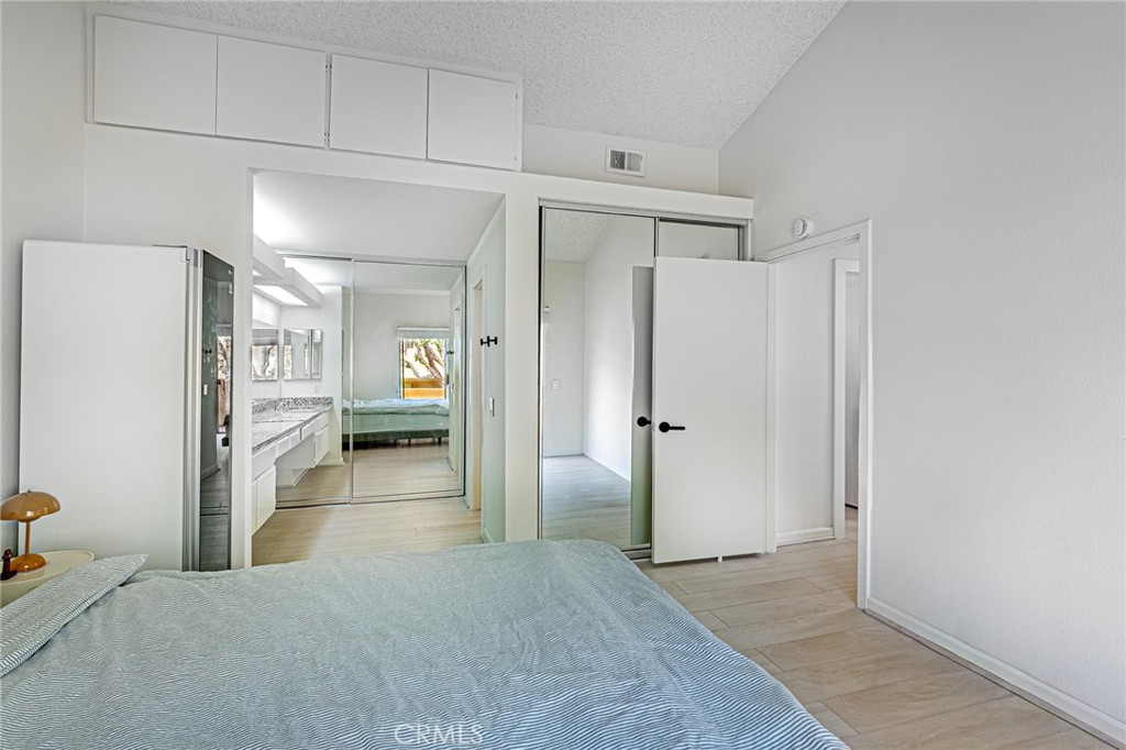 55 Alicante Aisle Property Photo 7