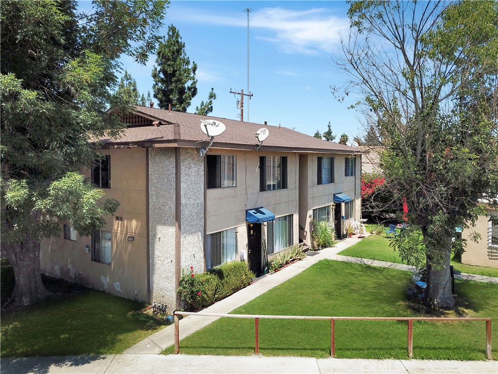 1600 Picadilly Property Photo 1