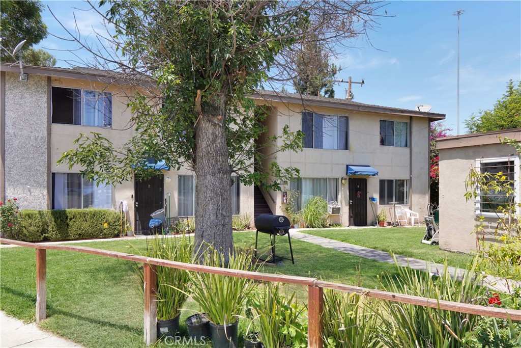 1600 Picadilly Property Photo 4