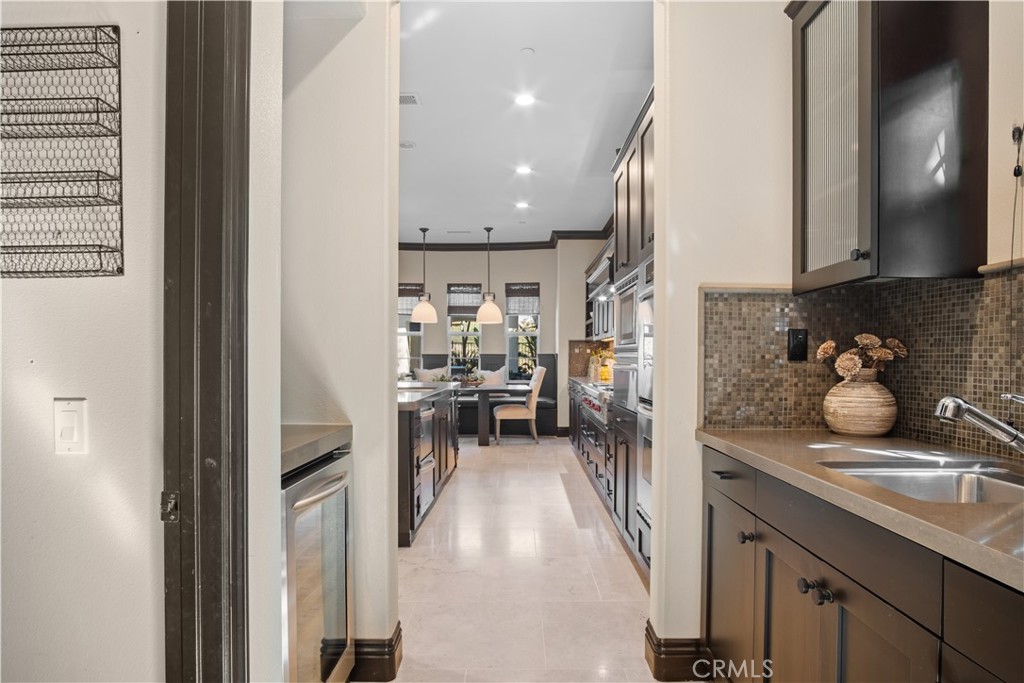 36 Via Divertirse Property Photo 11