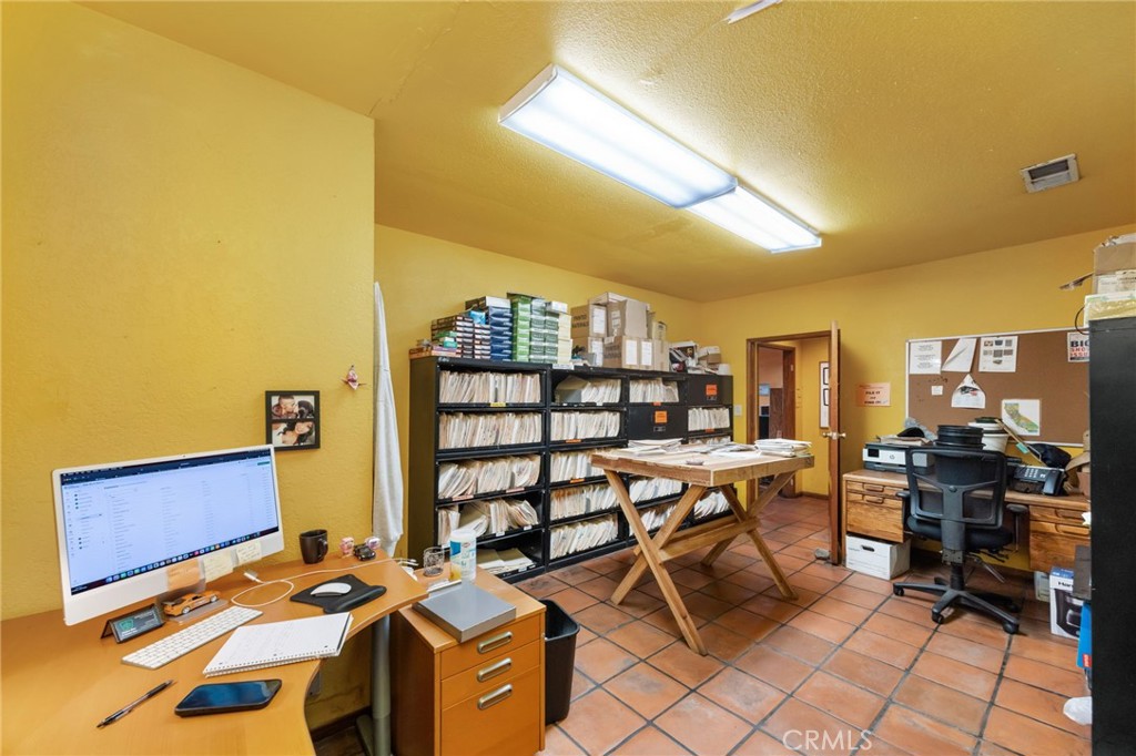 3514 Westminster Property Photo 10