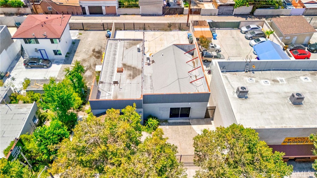 450 W Holt Avenue Property Photo 3