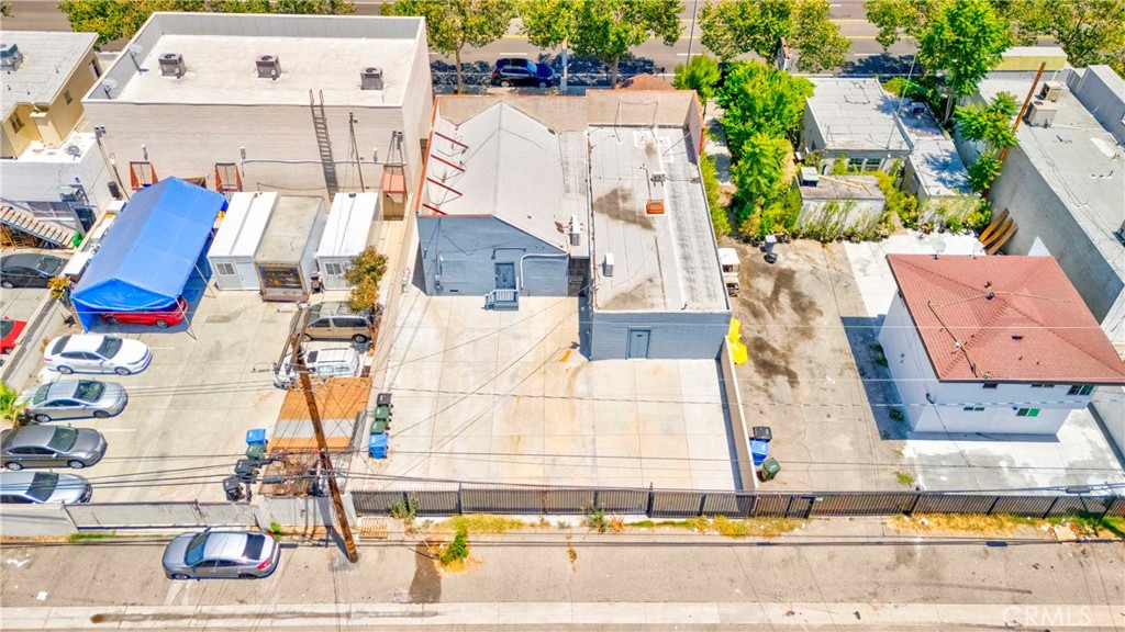 450 W Holt Avenue Property Photo 4