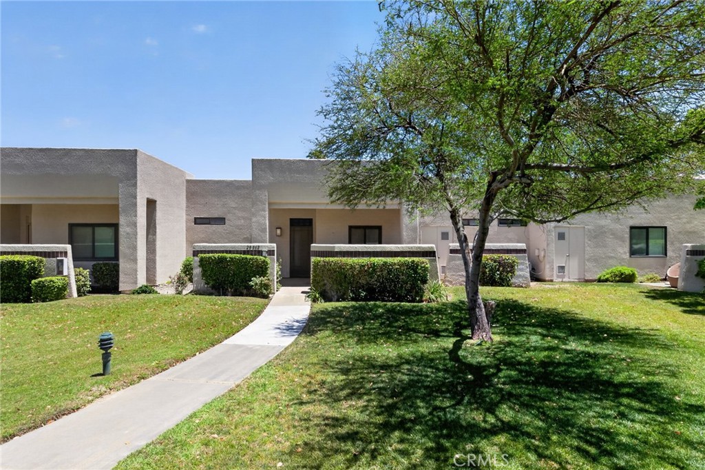 28862 Isleta Court Property Photo 2