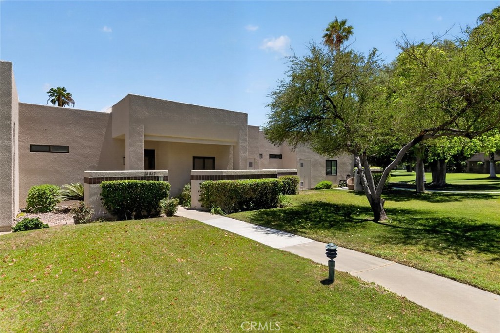 28862 Isleta Court Property Photo 3