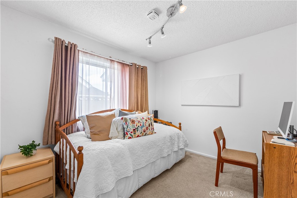 6101 Killarney Property Photo 26